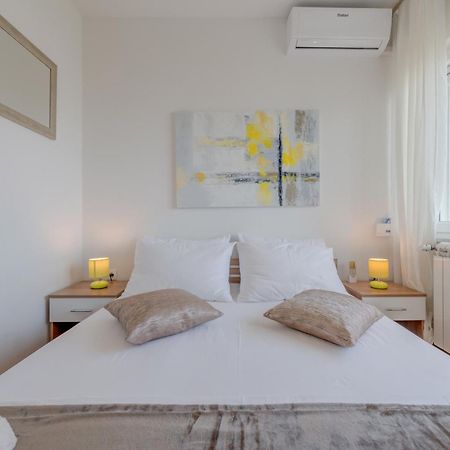 Apartments By The Sea Slatine, Ciovo - 11047 Номер фото