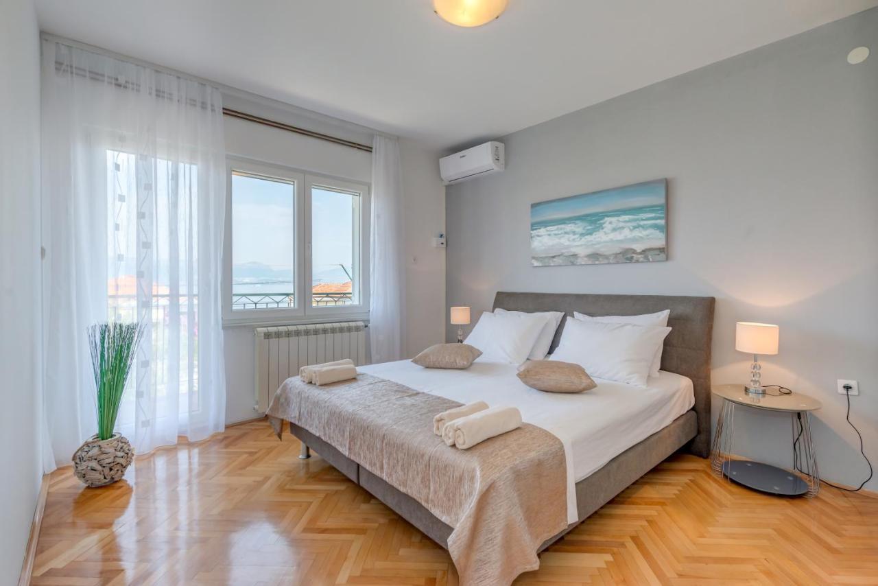 Apartments By The Sea Slatine, Ciovo - 11047 Екстер'єр фото