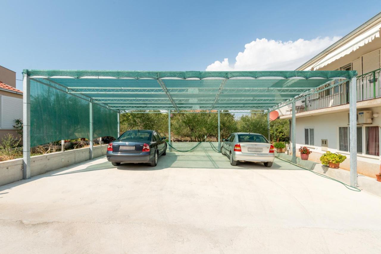 Apartments By The Sea Slatine, Ciovo - 11047 Екстер'єр фото