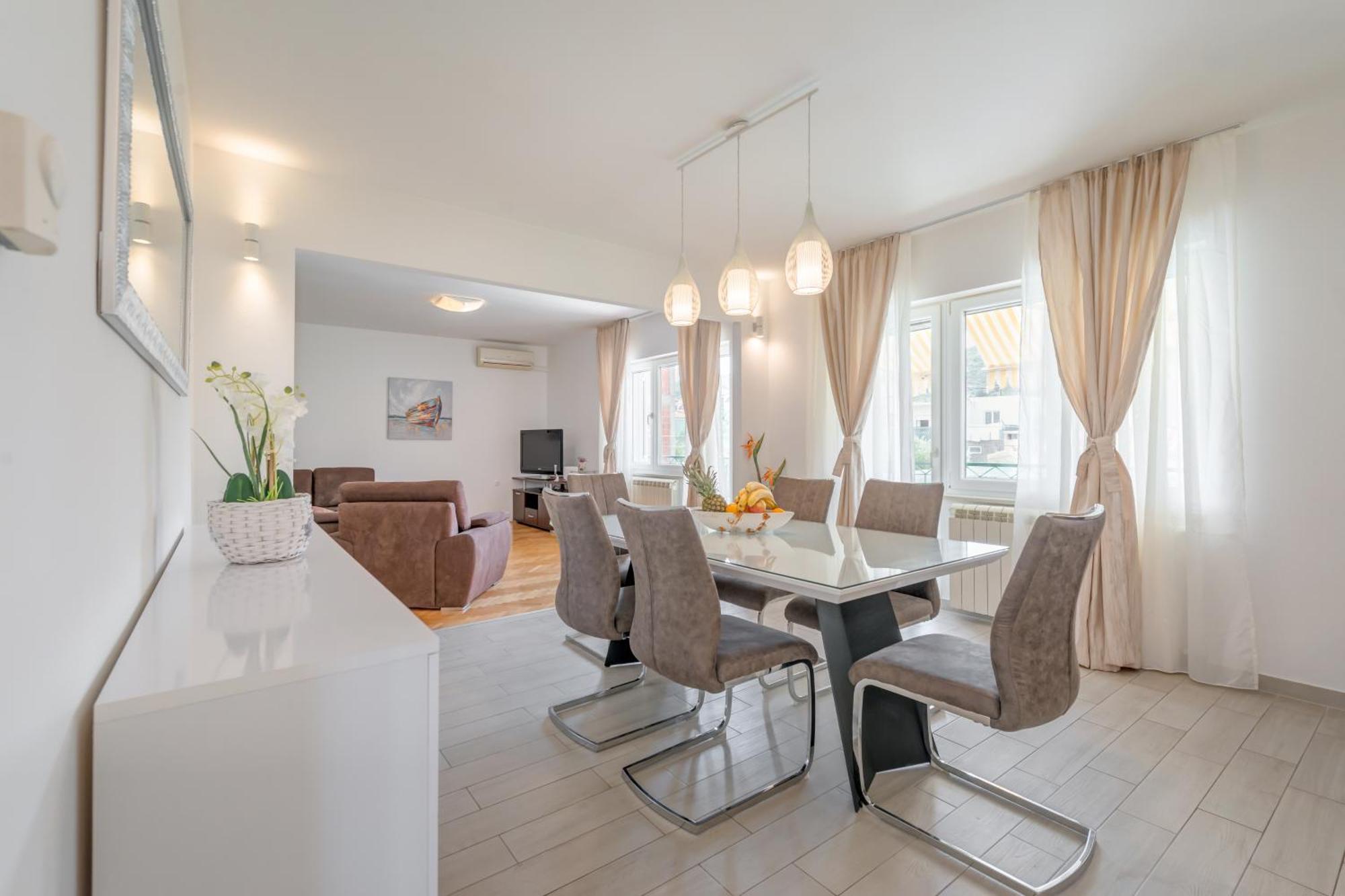Apartments By The Sea Slatine, Ciovo - 11047 Номер фото