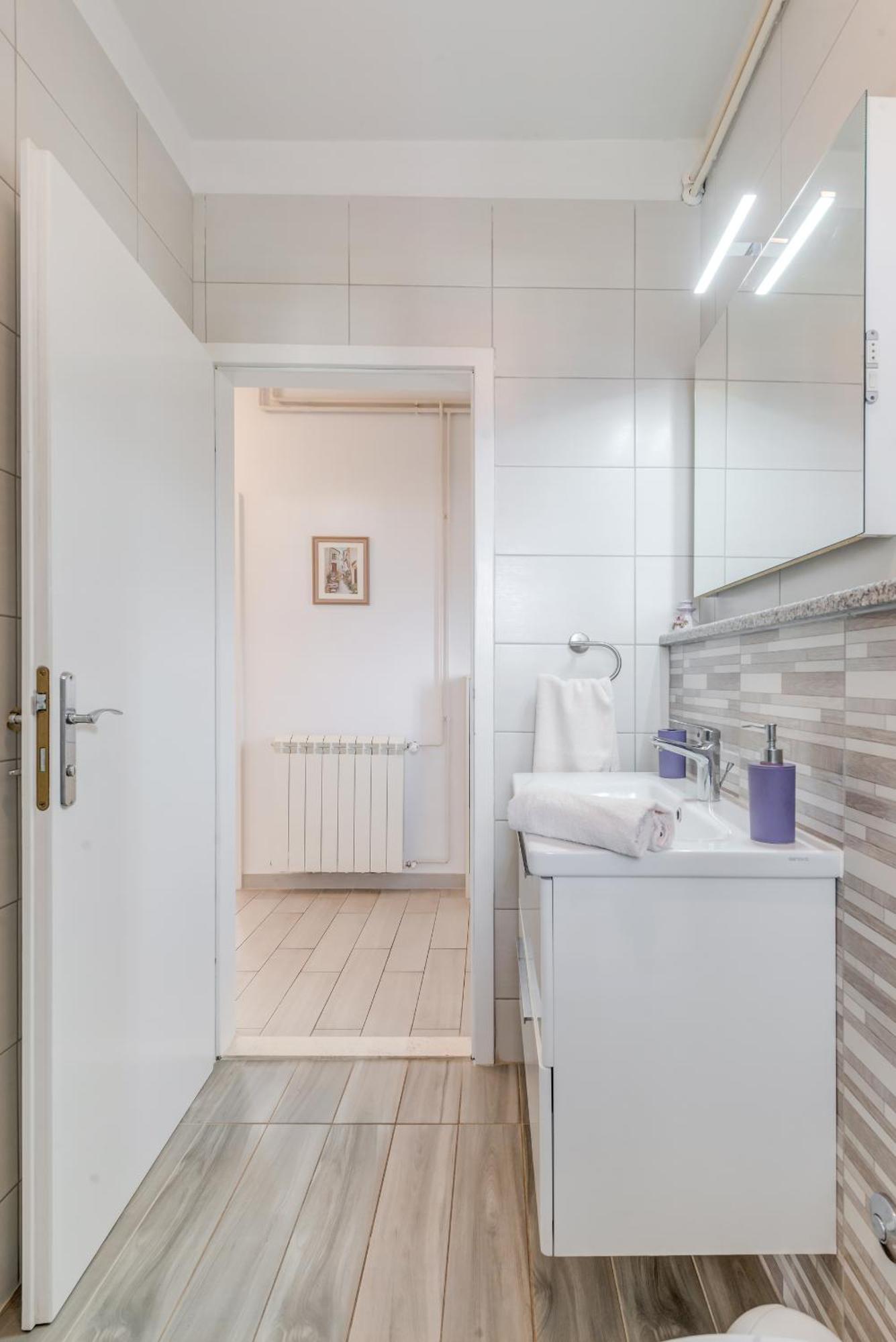 Apartments By The Sea Slatine, Ciovo - 11047 Номер фото